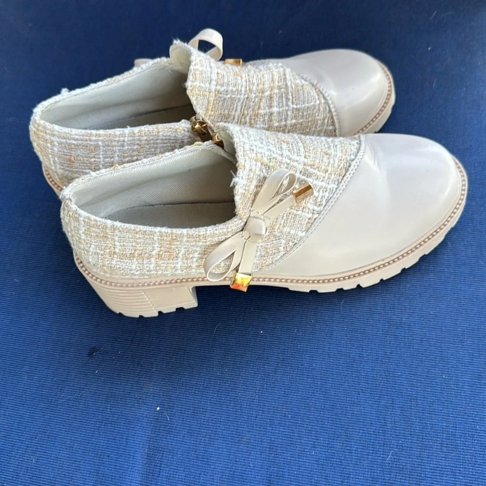 Dolce & Gabbana Cream Ankle Boots with Classic Design